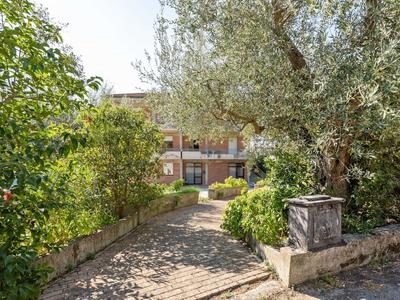 Home in Tuoro sul Trasimeno Near Lago Trasimeno