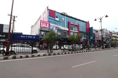 OYO 16905 The Rohtak Hyatt