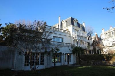 Villa Ananda Huo
