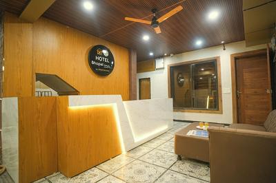 Bhopal Inn by Ten On Ten Stays