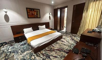 Fabhotel Siya Residency