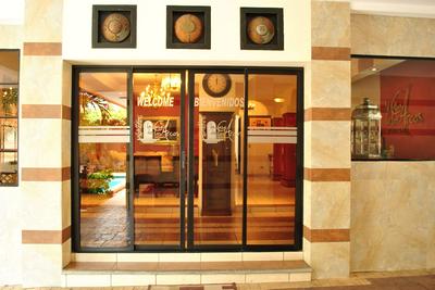 La Casa de los Arcos