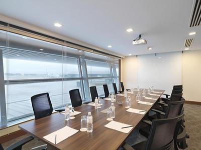 Sama-Sama Express KLIA Terminal 1 - Airside Transit Hotel