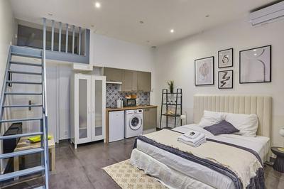 Spacious Studio Center of Paris/montmartre