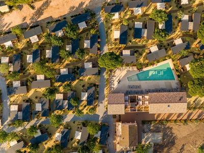 Sunny Chalet Close to Sea