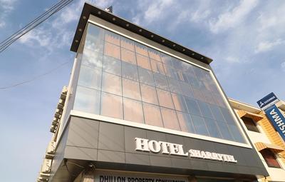 OYO 28142 Hotel Sharrytel
