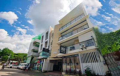 OYO 707 908 Salinas Suites