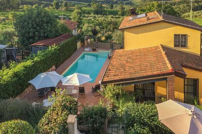 Francigena Loggia Apartment Shared Pool