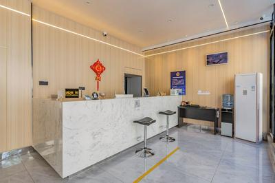 Dequan HoteTempleofHeaven EastGateBranch