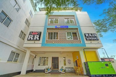 Fabhotel Raja Residency