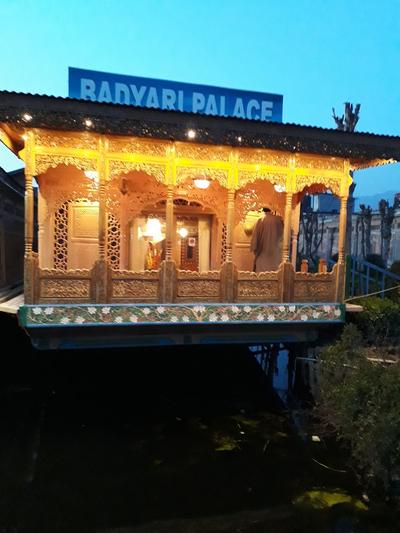 Luxury Inn Badyari Palace Houseboats