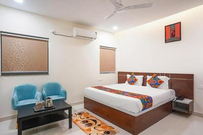 Hotel Urban Prime Near Hi-tech City