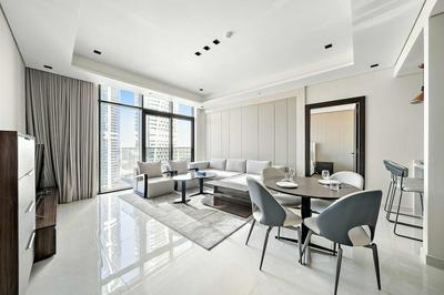 Modern 1BR With Stunning Views in Business Bay