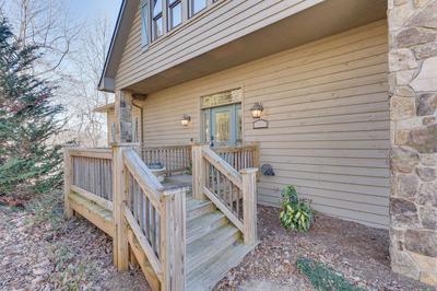 Hot Tub, Mtn Views & Games! Hayesville Home