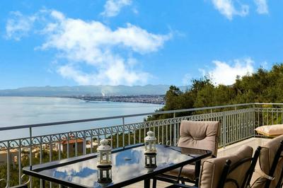 Aigli Summer Getaway - Seaview Lux Retreat