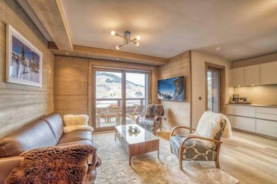 Luxurious 4-room Apartment With Swimming Pool, Gym, spa and Parking