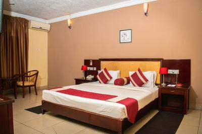 Bridgeview Hotel & Conference Centre