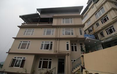 OYO 7620 Hotel Yukim Residency