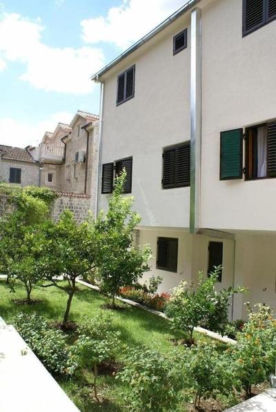 Apartments Radulovic