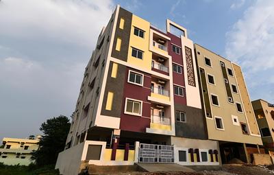 OYO 16469 Pramukh Hotels