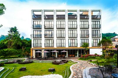 Courtyard Hotel – Li River Branch