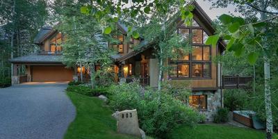 803 Holden Rd. 5 Bedroom Home by RedAwning