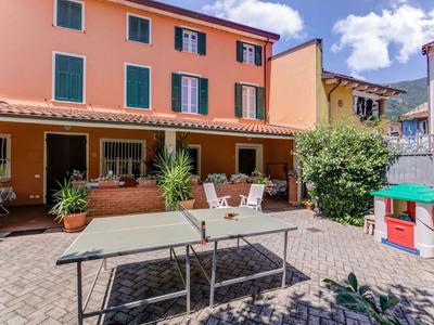 Villa With Garden Near Versilia Beach