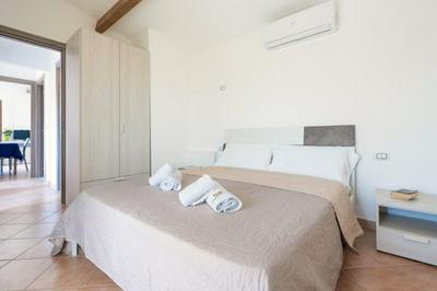 Apartments with common swimming pool in Costa Paradiso