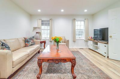 7 Mi to Downtown: Toledo Apt Near Franklin Park