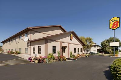 Super 8 by Wyndham Wall