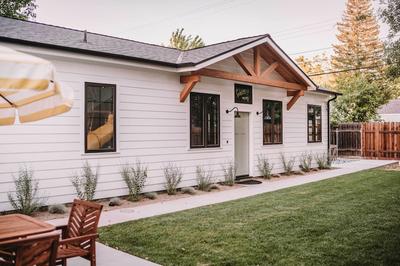 Sacramento Guest House w/ Patio ~ 5 Mi to Downtown