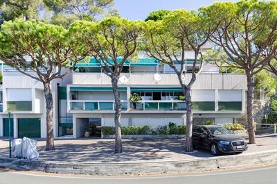 JOIVY Flat W/Terrace & Sea View