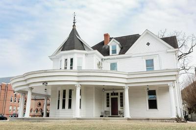 Blue Ridge Abbey Bed & Breakfast