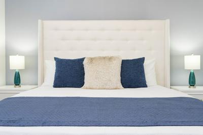 Luxury 2 Bd Close to Disney Champions Gate 1071