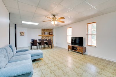 Near Trails & Live Music: Cozy Atlanta Apt!