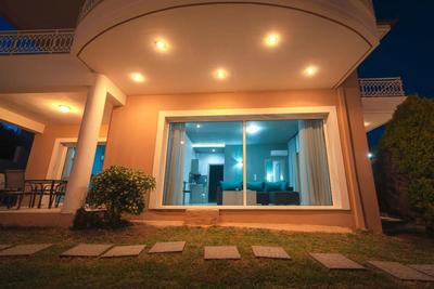 Thalassa Seaside Retreat-bespoke Luxury Home