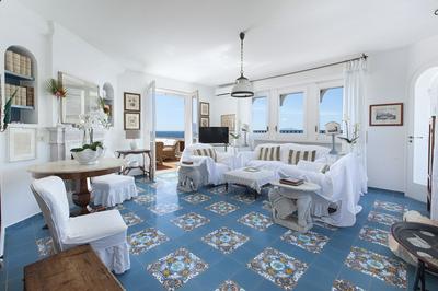 Estate4home - Villa Bougainville