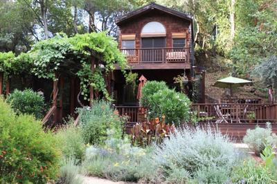 Charming House With Private Pool in Beautiful Location, Sonoma House 1008