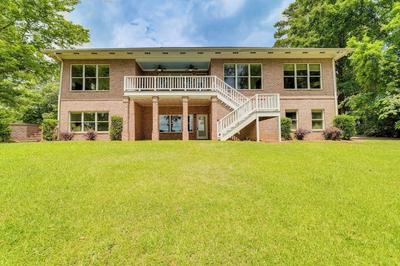Beautiful Lake Sinclair Retreat w/ Dock & Deck!