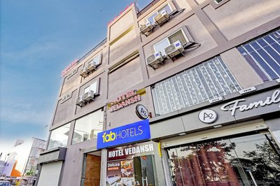 Fabhotel Vedansh