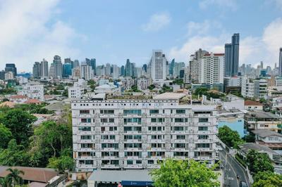 BANGKOK ORIENTAL HOTEL
