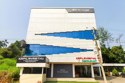 OYO 26990 Hotel Ivory Grande