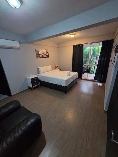 Mi Tierra Escalón Hotel y Restaurante