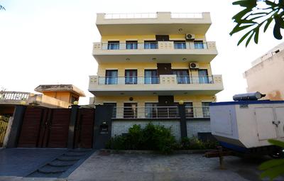 OYO 306 Hotel Staayy Inn