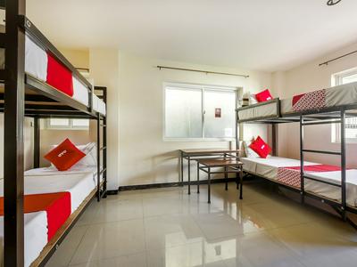 Vaccinated Staff - OYO 850 Clr Mn Inn