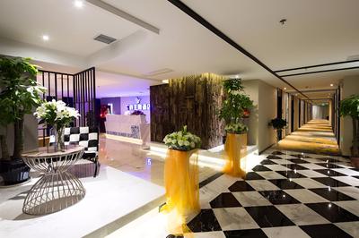 Wuhan Wanchen Theme Hotel