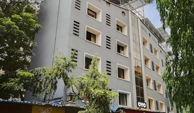 Townhouse Mumbai International Airport