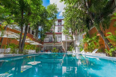 Emeraldgems Premium Residence