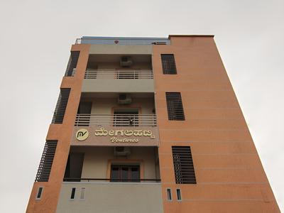 OYO 13649 Megalahatti Ventures