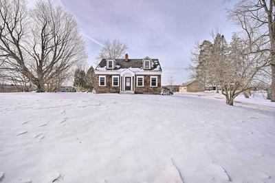 Rural Oswego Cottage on 50-acre Orchard & Farm!